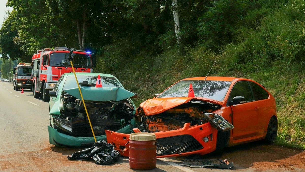 Při nehodě dvou aut na Bruntálsku se zranilo pět lidí. Včetně dětí